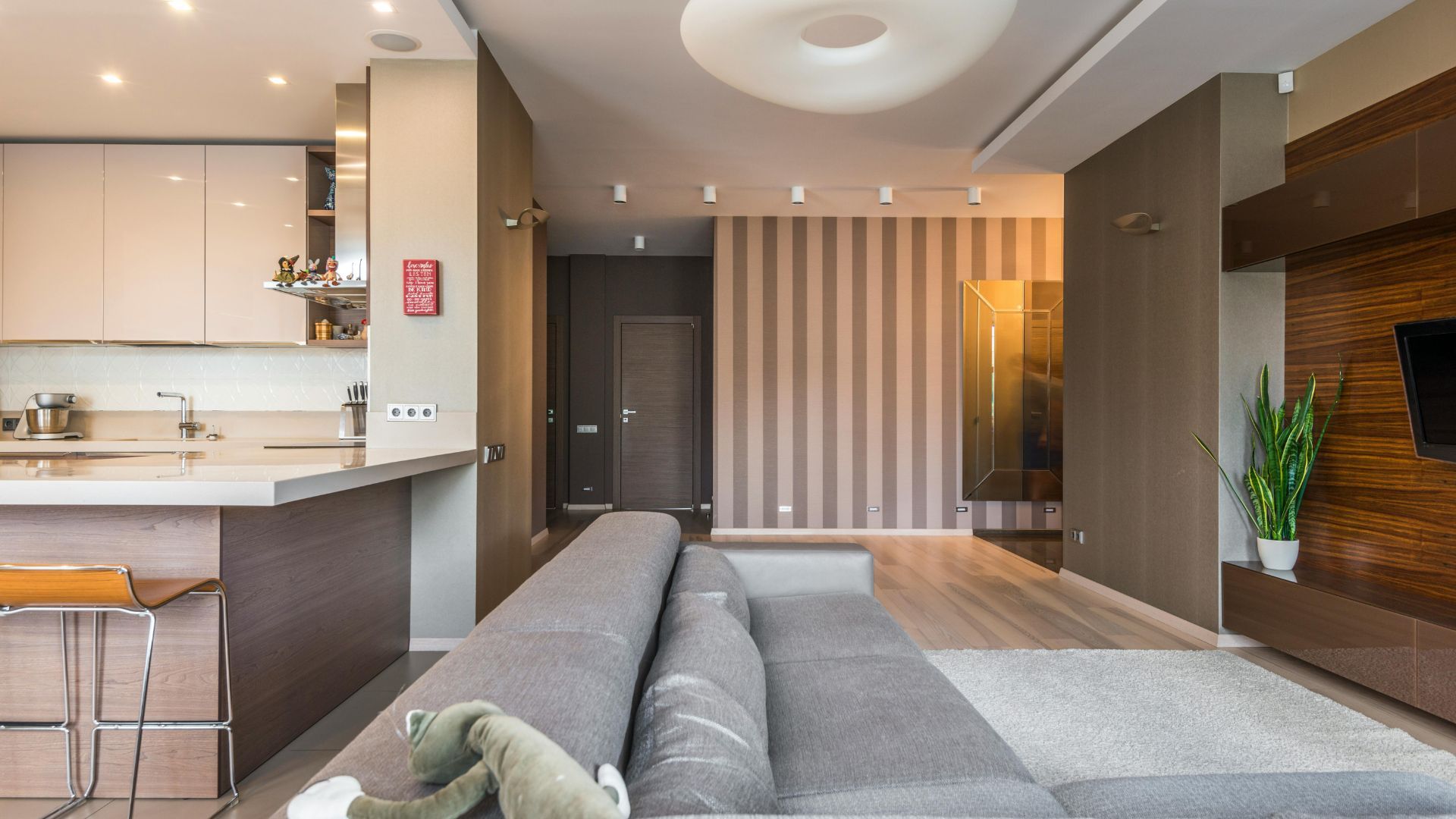 Co-Living vs Traditional Renting: Which Is Right for You?