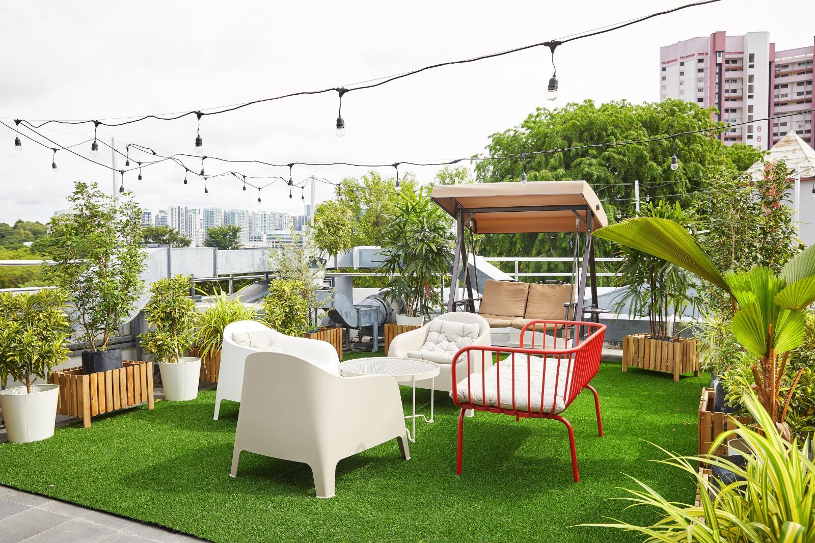 SUSTAINABLE CO-LIVING: EMBRACING AN ECO-FRIENDLY LIFESTYLE